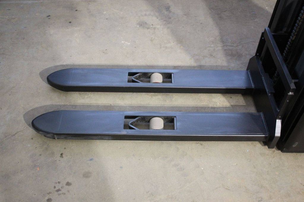 Stapelaar Toyota SWE100 Elektrisch 1000kg 3.3m 2019