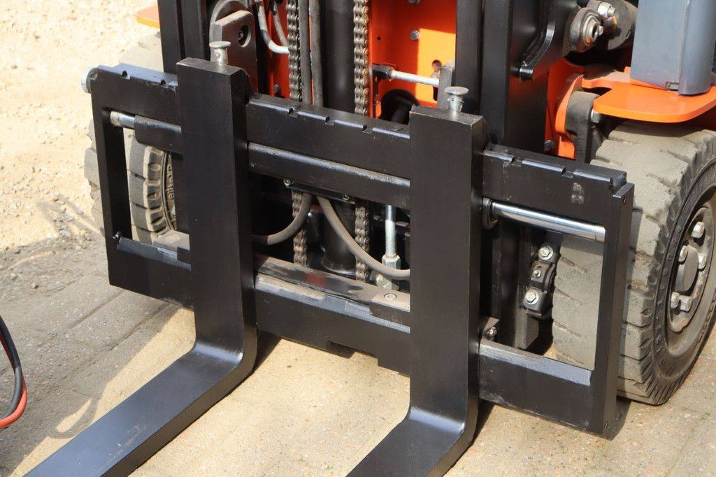 Toyota 8FBE16T Elektrogabelstapler 1550 kg