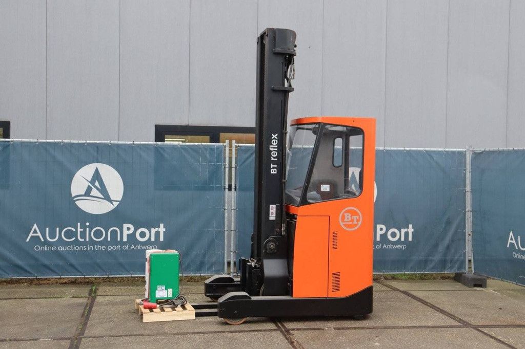 Reach truck BT RRE140CC Electric 1400kg 7.7m 2013