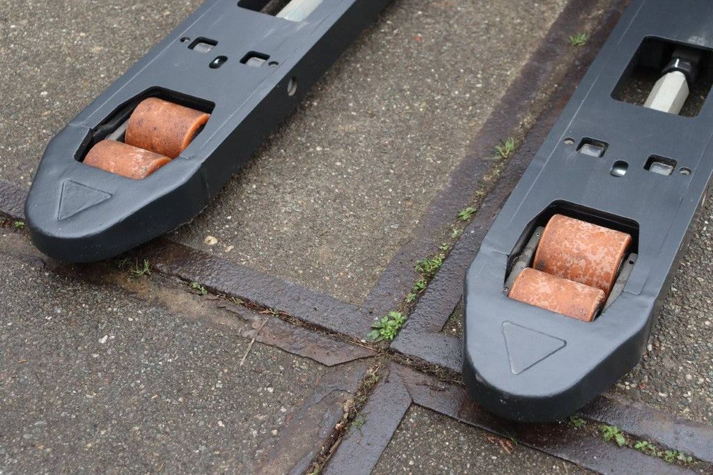 Noblelift PT 20Li Electric Pallet Truck 2000kg 2024