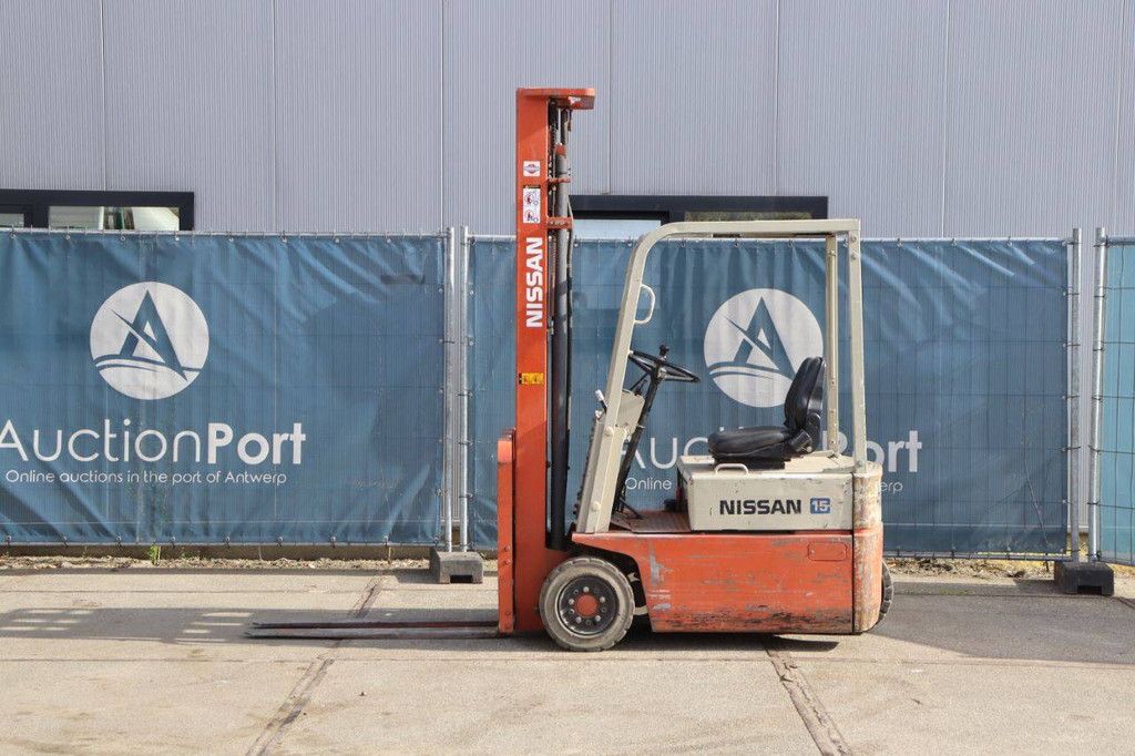 Nissan MA01L15U Elektrogabelstapler 1500 kg 6 m
