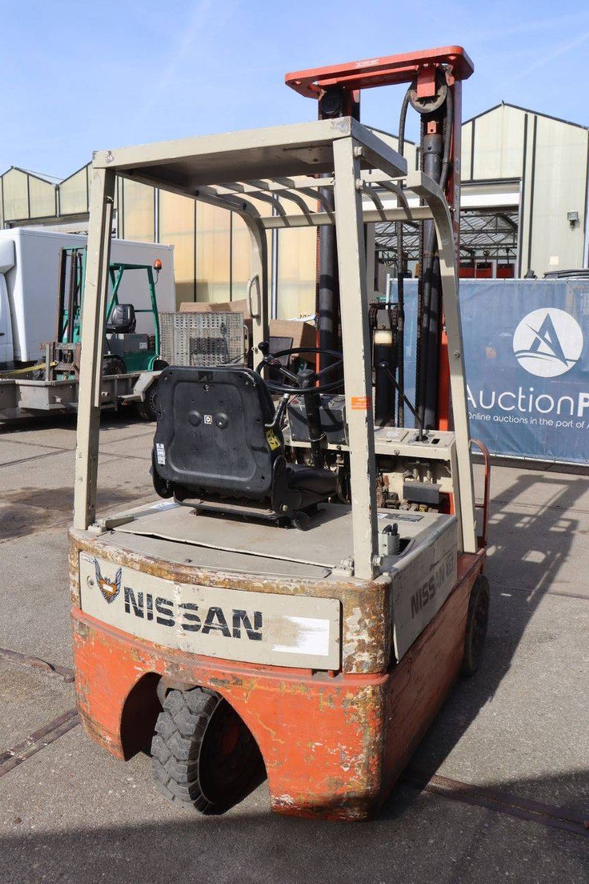 Nissan MA01L15U Elektrogabelstapler 1500 kg 6 m