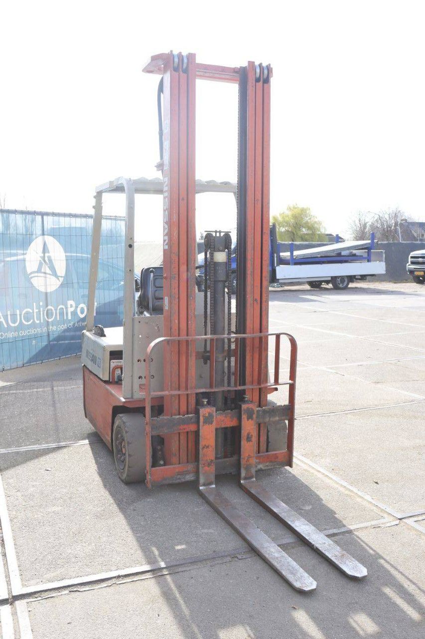 Nissan MA01L15U Elektrogabelstapler 1500 kg 6 m