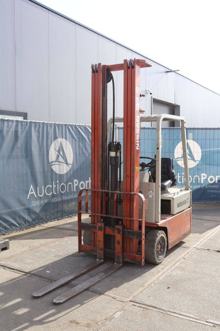 Nissan MA01L15U Elektrogabelstapler 1500 kg 6 m