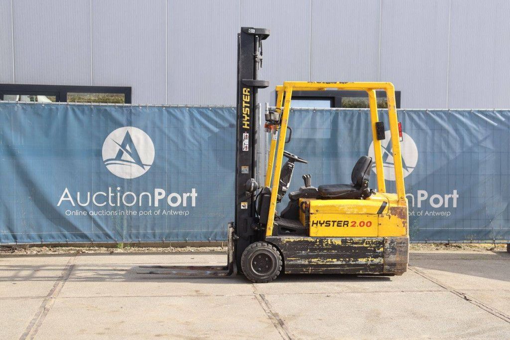 Hyster J2.00XMT Elektrogabelstapler, 1870 kg, 4,33 m, Baujahr 2001