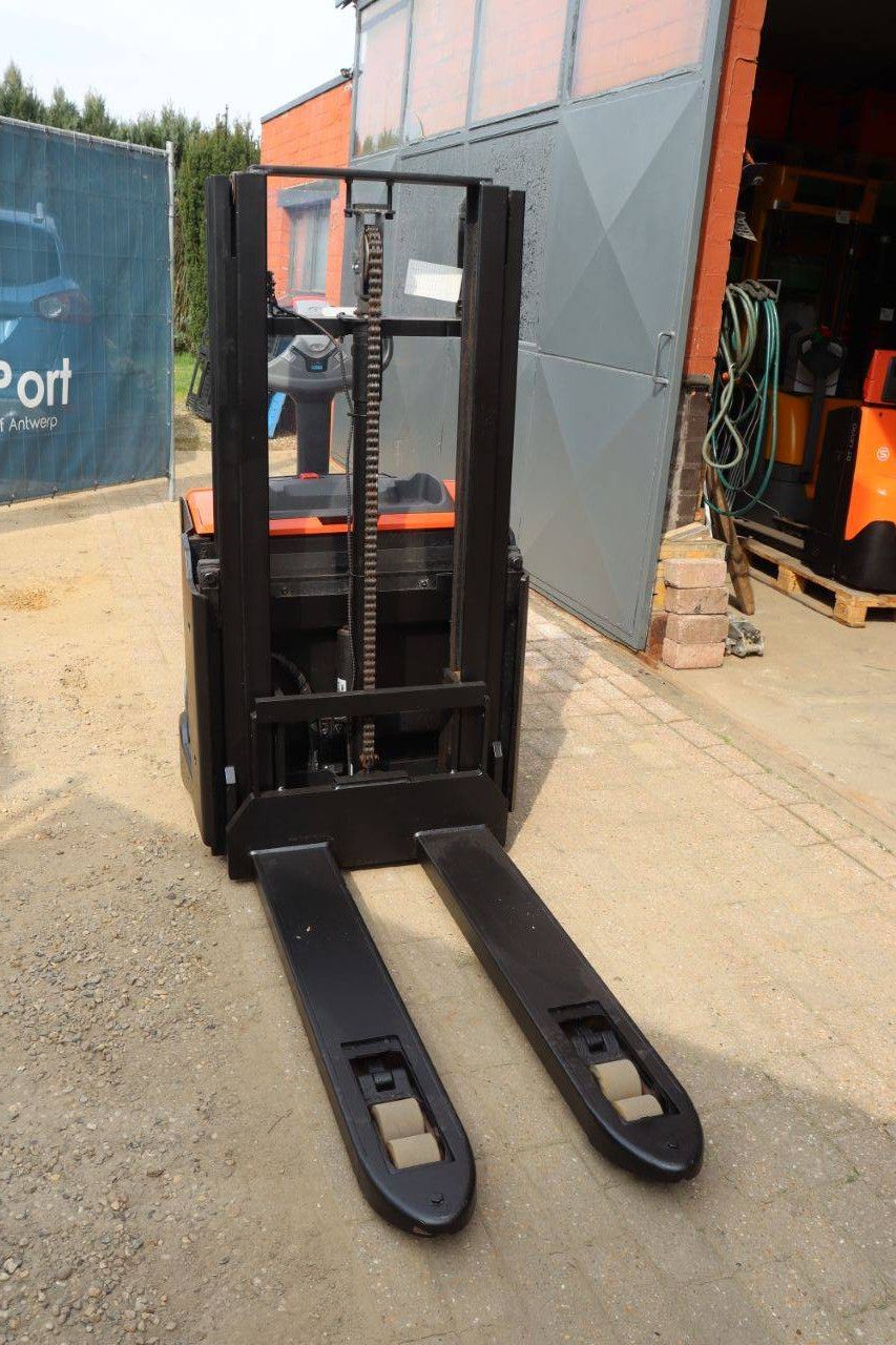 Toyota SWE200D Elektrostapler 1200 kg 2,1 m 2023