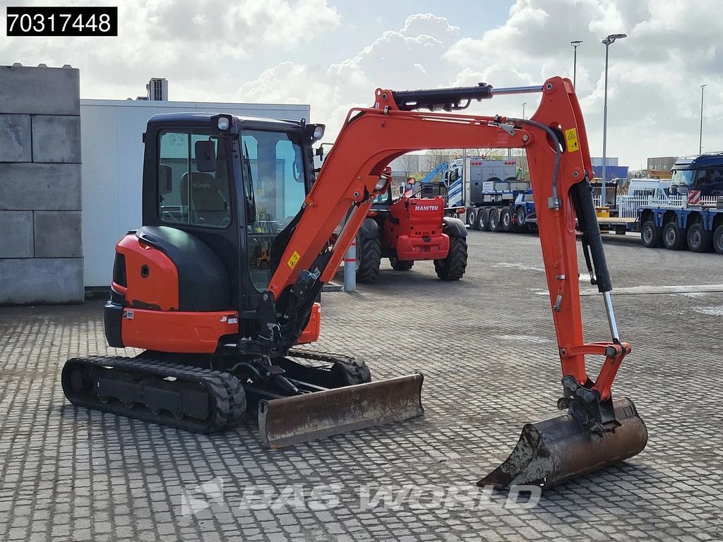 Kubota U36-4 3 Buckets