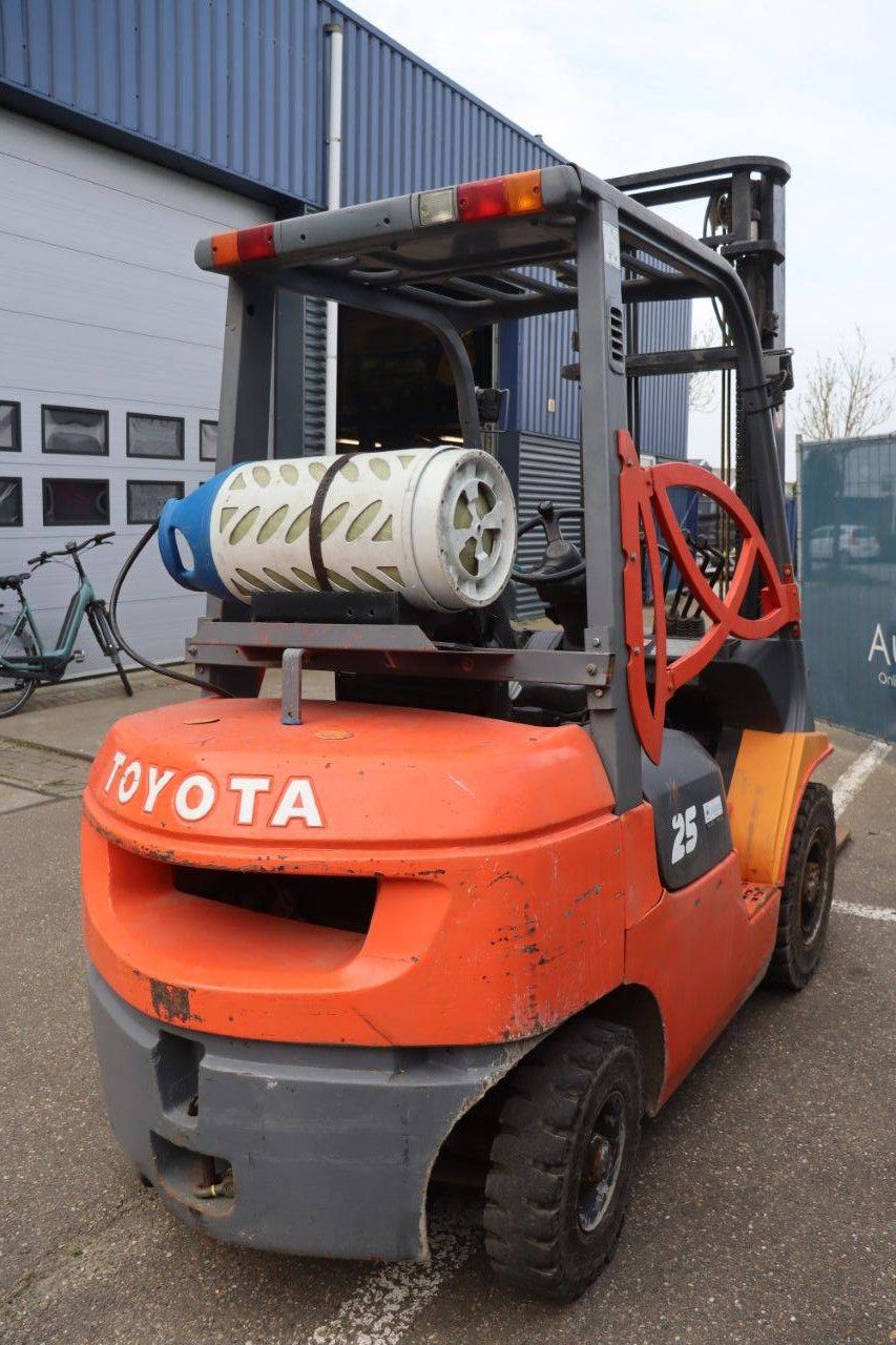 Gabelstapler Toyota 42-7FGF25 LPG 2500kg 4,7m 1999