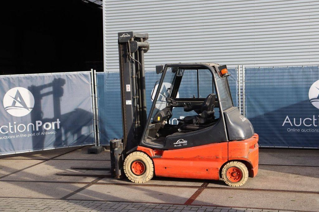 Linde E30-02 Elektrogabelstapler 3000 kg 2001