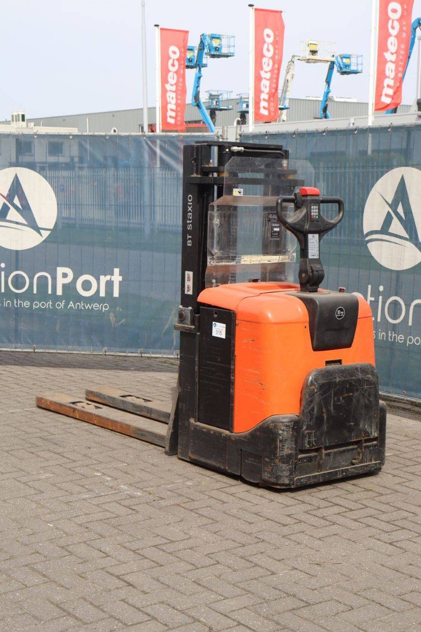 Stacker BT SPE160 Electric 1600kg 4.4m 2012