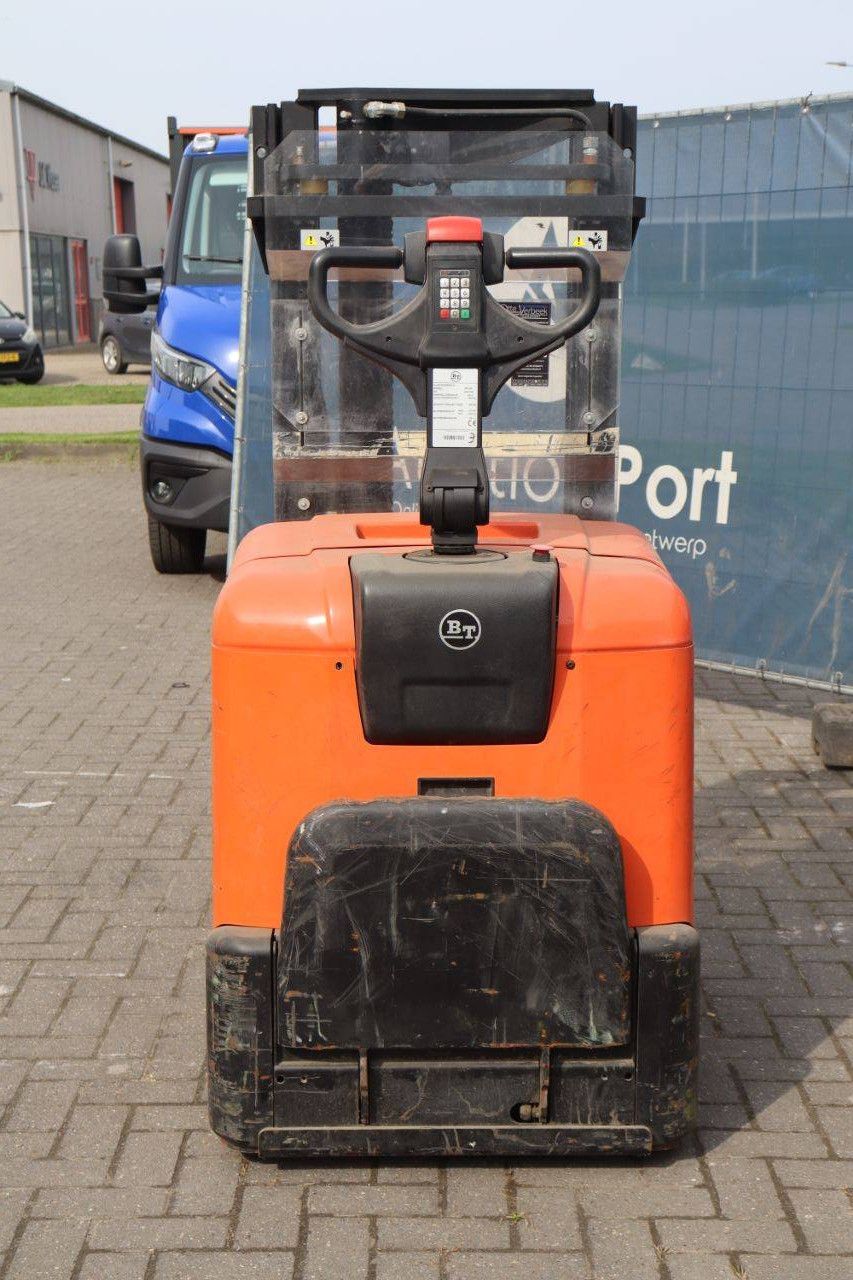 Stacker BT SPE160 Electric 1600kg 4.4m 2012