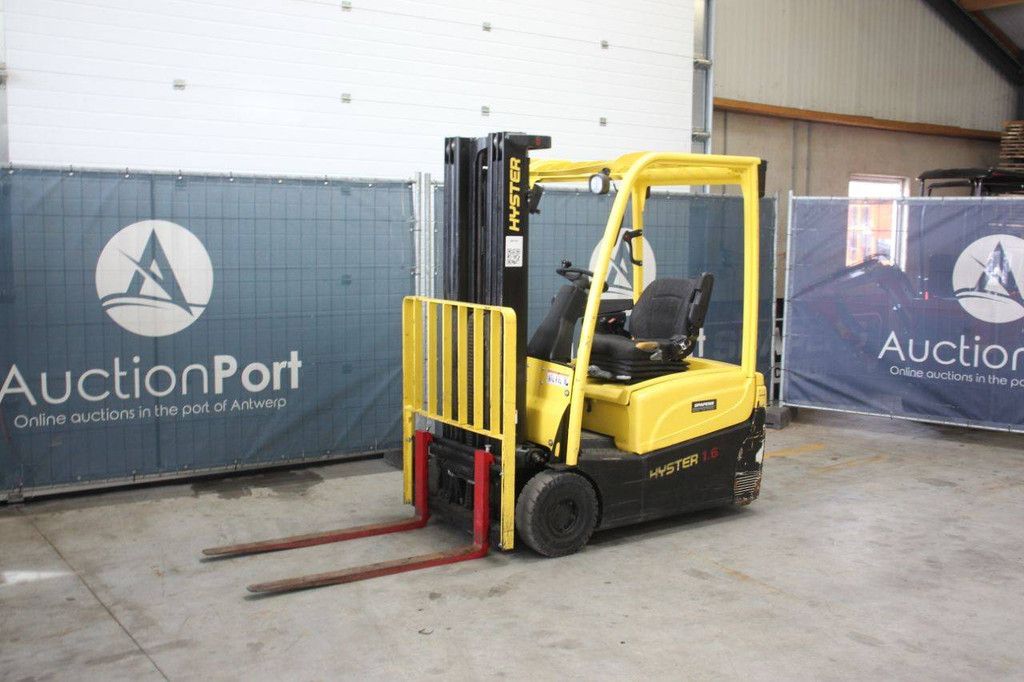 Gabelstapler Hyster J1.6XNT Elektro 1500 kg 4,9 m 2013