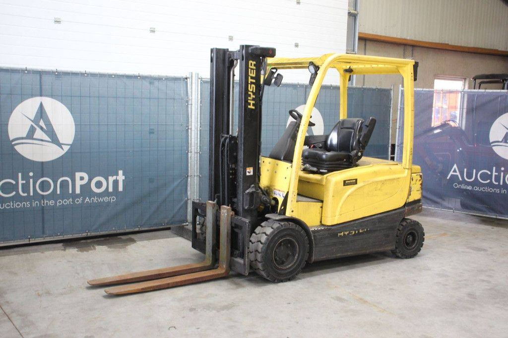 Hyster J3.0XN Electric Forklift 2250kg 3.21m 2018