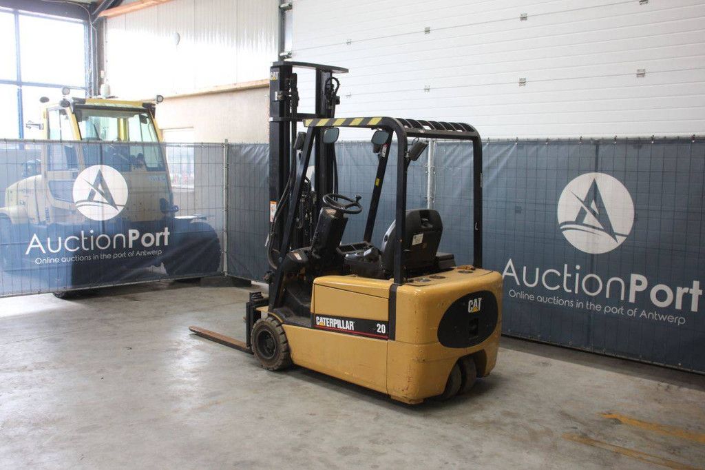 Caterpillar EP20KT Electric Forklift 2000kg 4.03m 2005