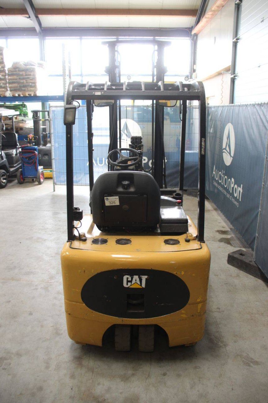 Caterpillar EP20KT Electric Forklift 2000kg 4.03m 2005