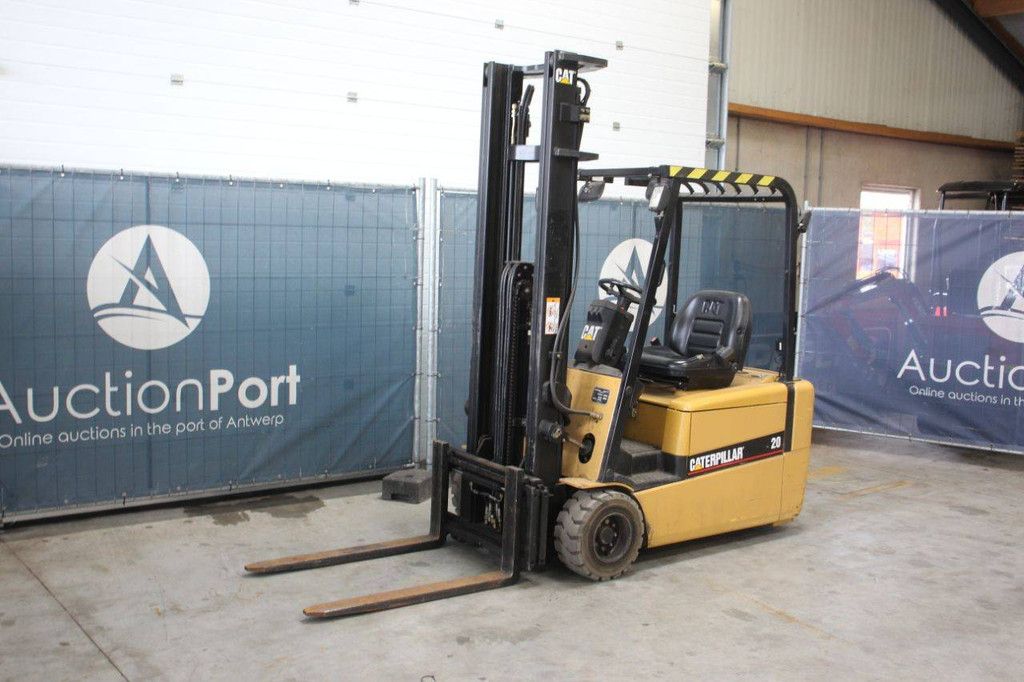 Caterpillar EP20KT Electric Forklift 2000kg 4.03m 2005