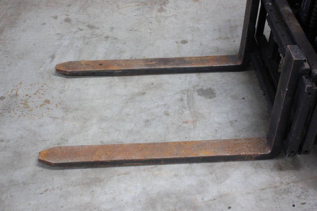 Caterpillar EP20KT Electric Forklift 2000kg 4.03m 2005