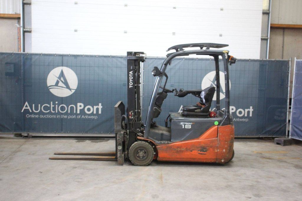 Forklift Toyota Traigo 18 Electric 6000mm