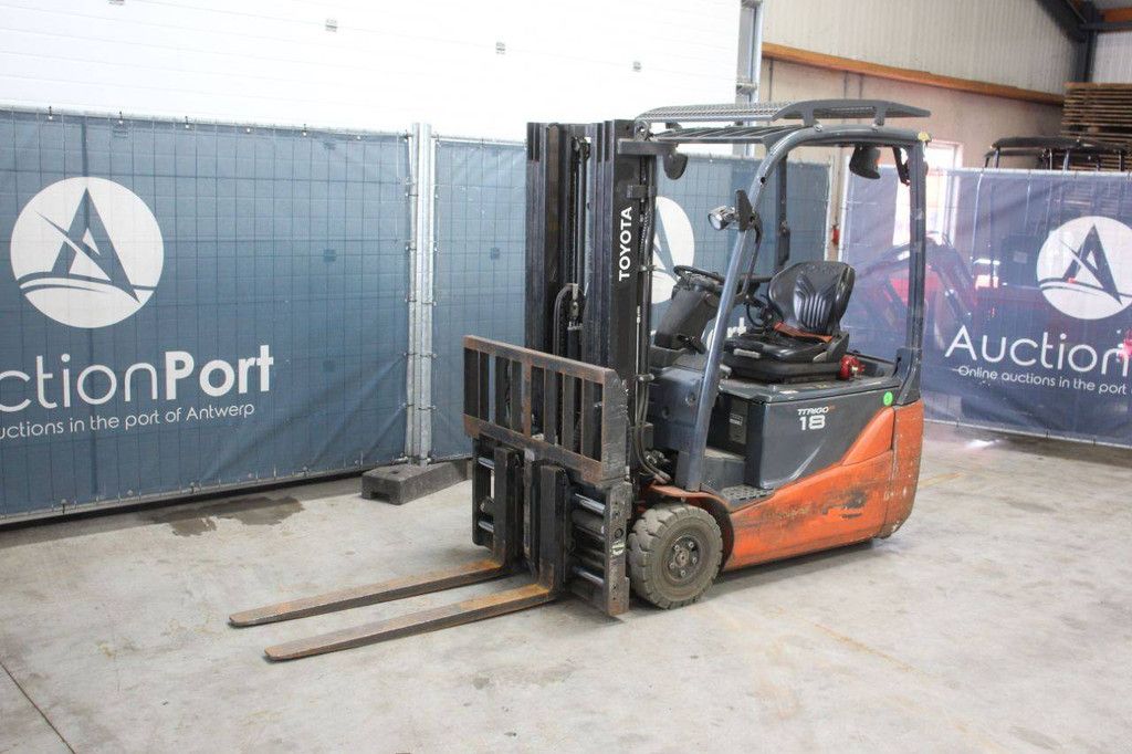 Forklift Toyota Traigo 18 Electric 6000mm