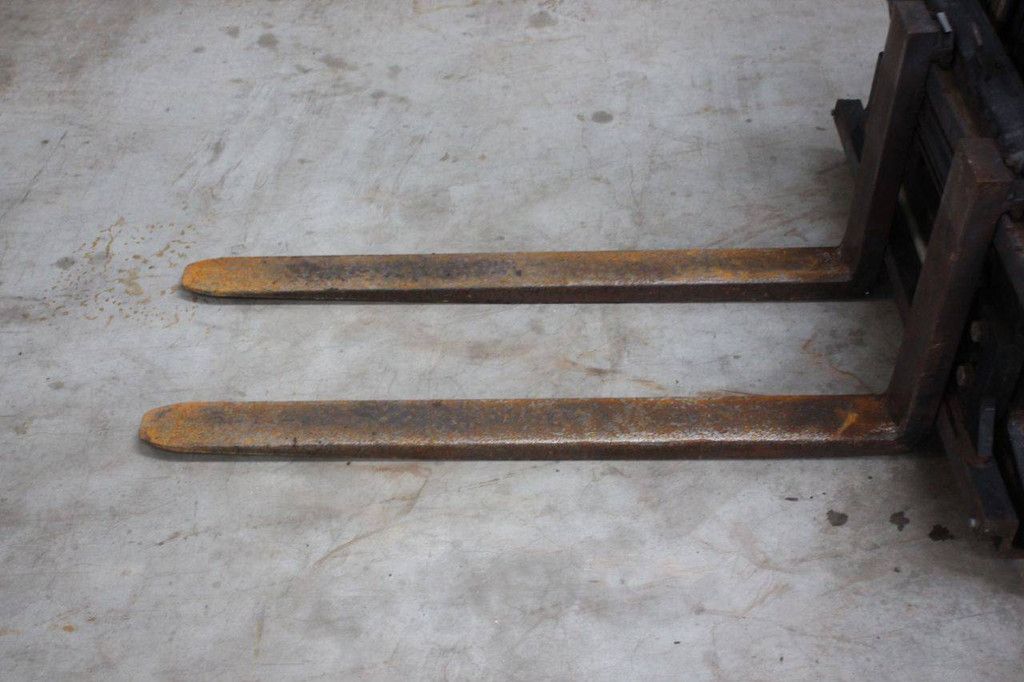 Hyster H2.50XM Diesel-Gabelstapler, 2190 kg, 4,95 m, Baujahr 1999