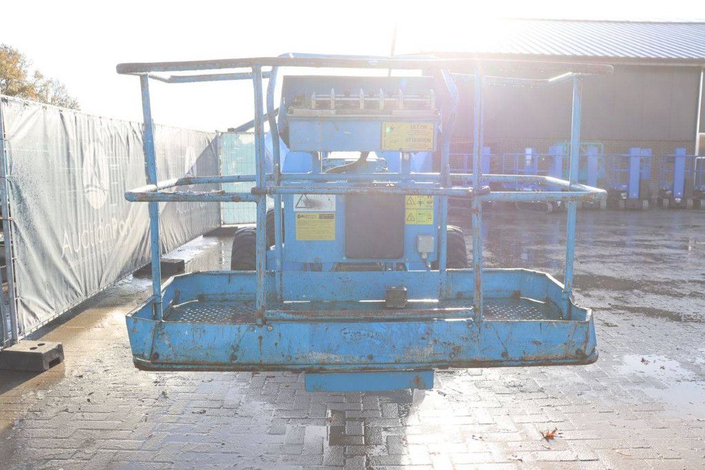 Telescopic aerial work platform Aichi SP12C Diesel 2009