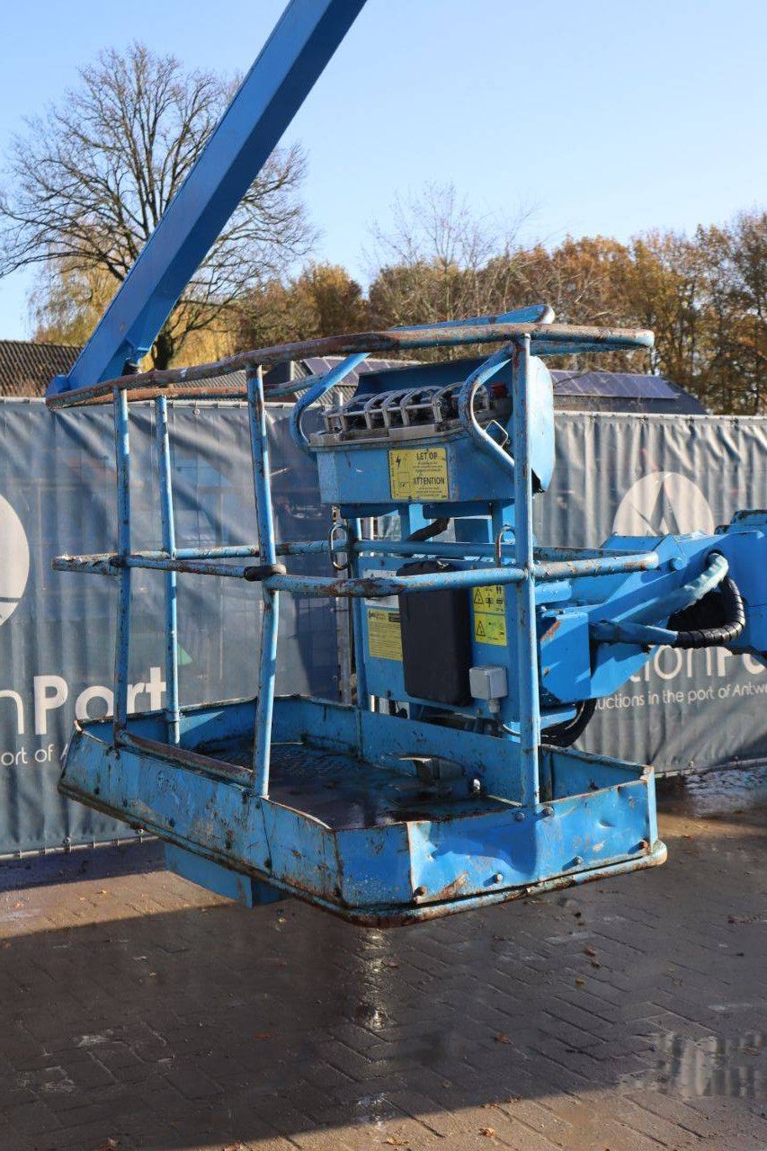 Telescopic aerial work platform Aichi SP12C Diesel 2009