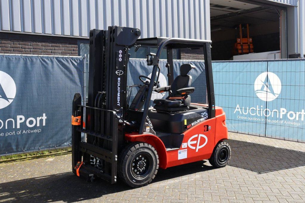 Gabelstapler EP Equipment EFL253 Elektro 2500 kg 4,8 m 2025 Neu