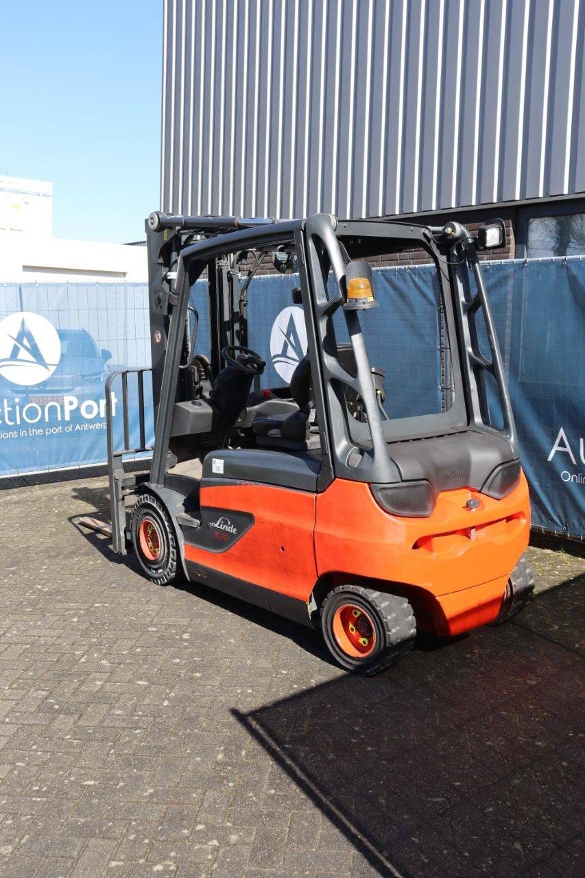Linde E30L-01 Elektrogabelstapler 3000kg 2012