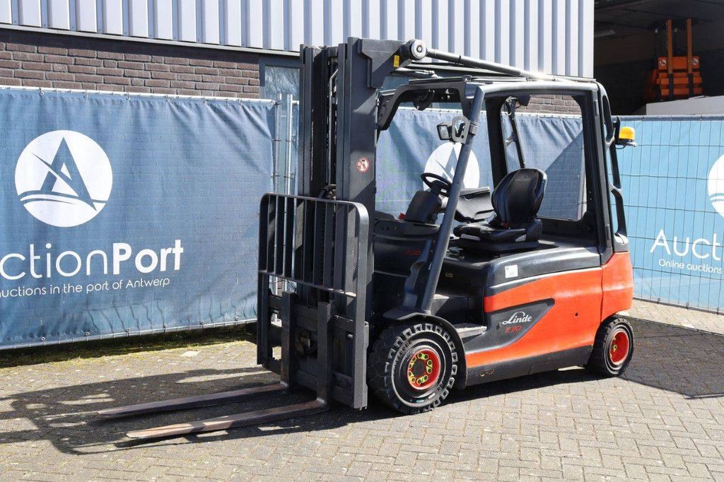 Linde E30L-01 Elektrogabelstapler 3000kg 2012