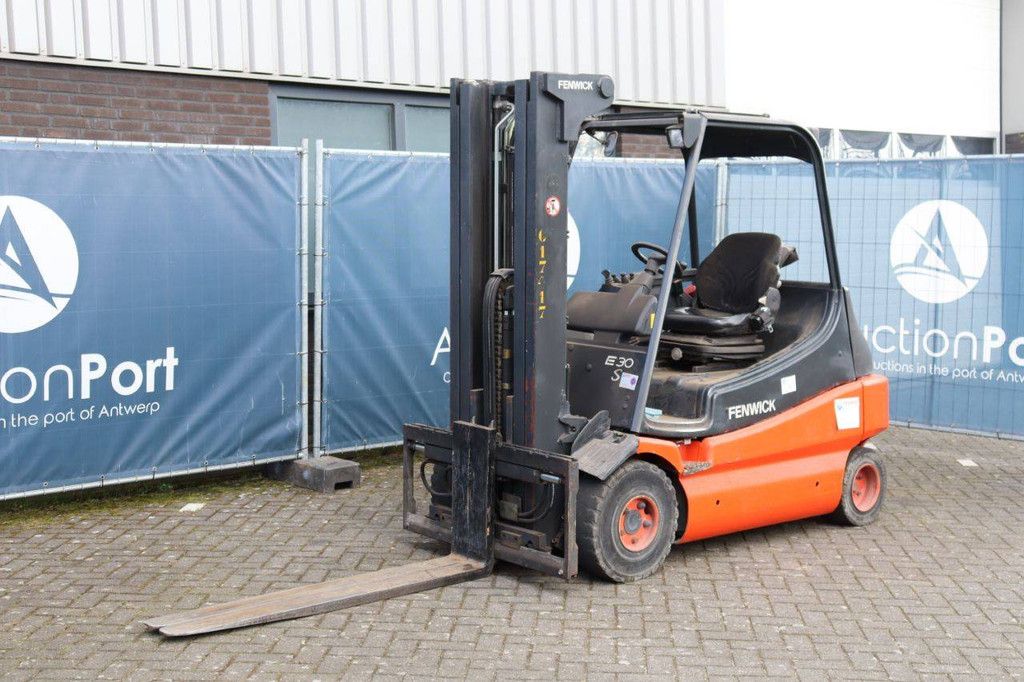 Forklift Fenwick-Linde E30/03 Electric 3000kg 7.0m 2009