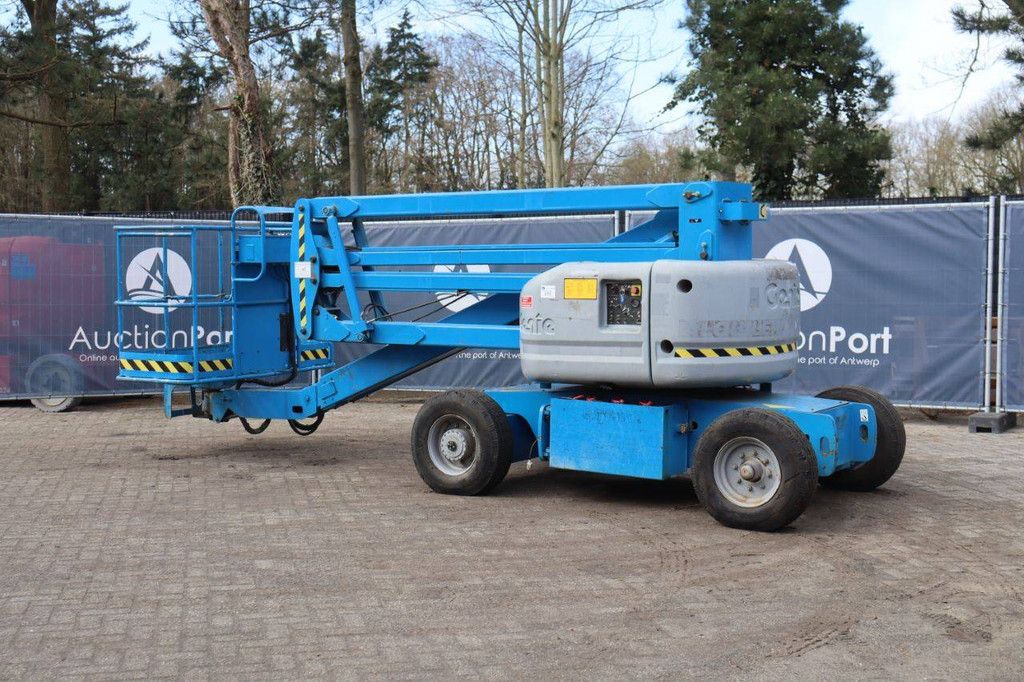 Genie Z45/25 DC Articulated Boom Lift Electric + Diesel 15.94m 2000