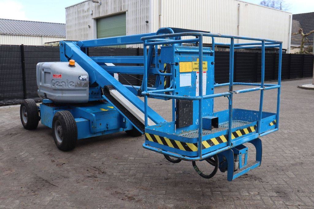 Genie Z45/25 DC Articulated Boom Lift Electric + Diesel 15.94m 2000