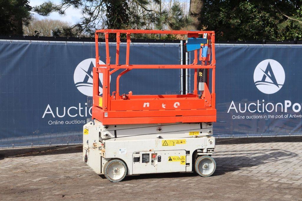 Genie Electric Scissor Lift