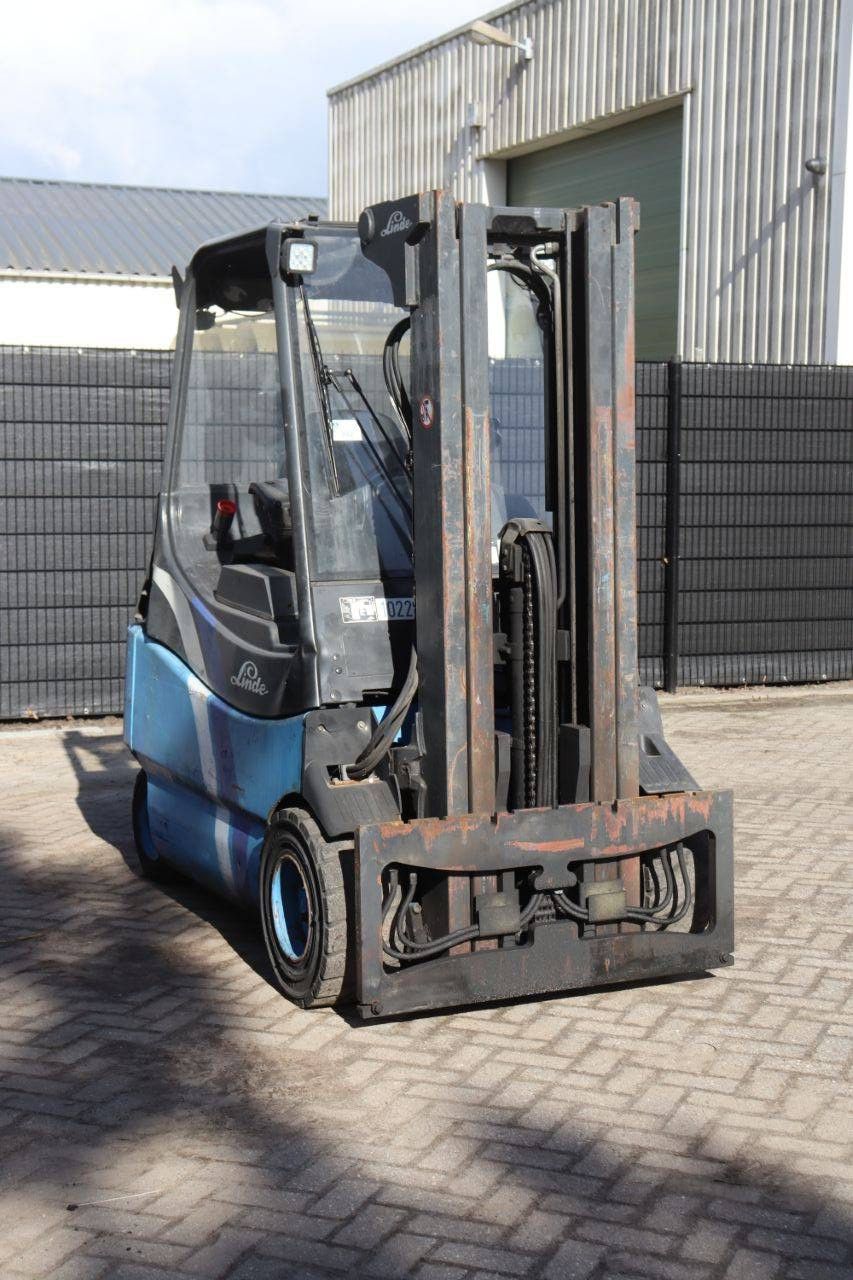 Linde E30 Electric Forklift 3000kg 2005