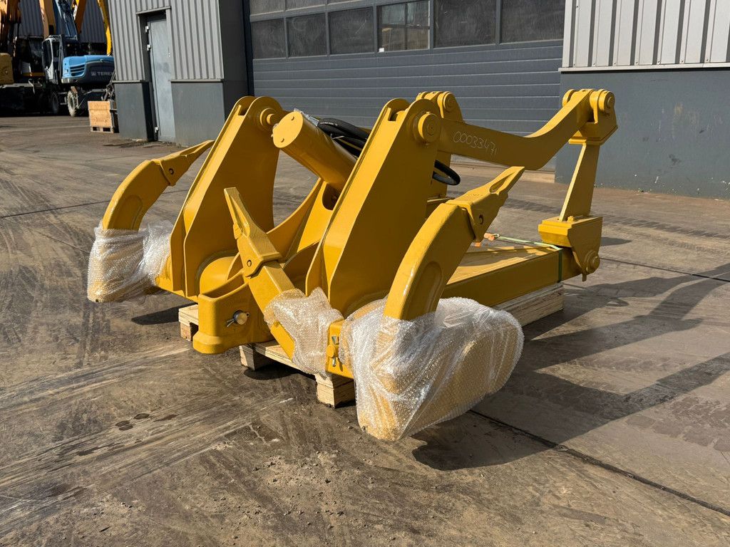 Caterpillar D6 New Gen Ripper with 1 Cylinder