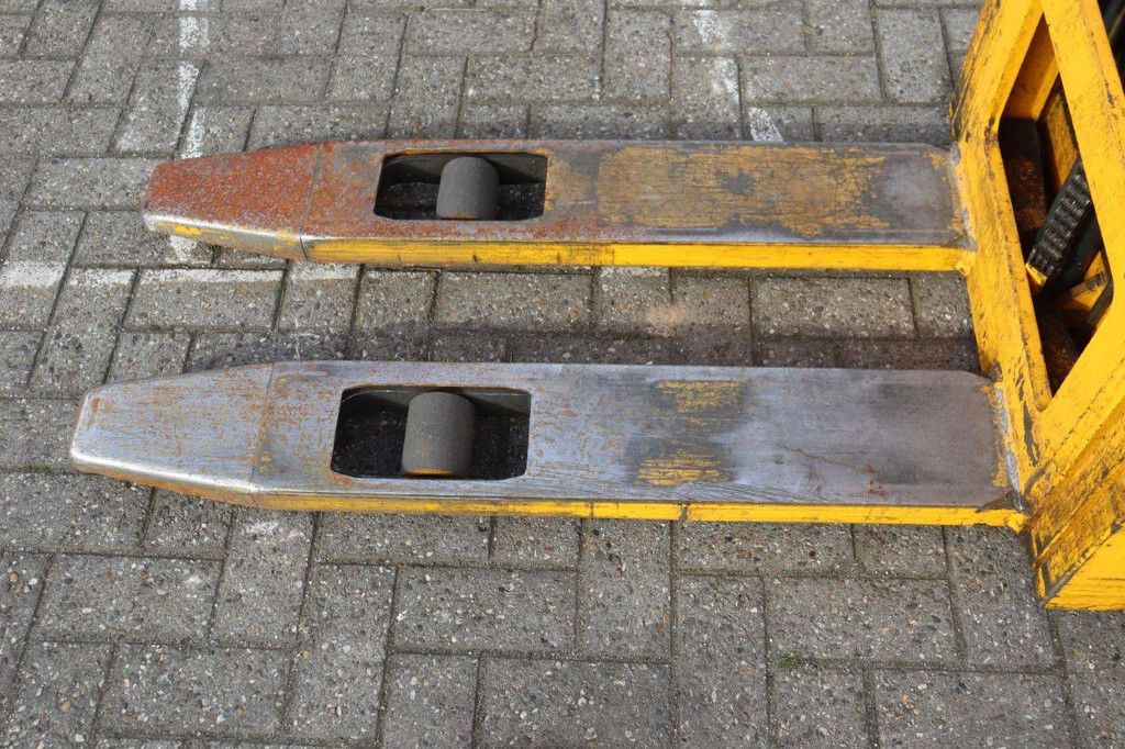 Stacker Jungheinrich EJC 12 Electric 1200kg 3.2m 2001