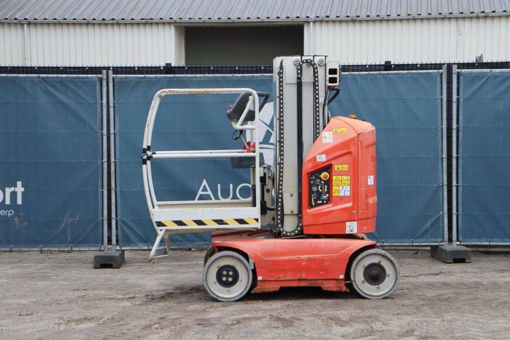 JLG TOUCAN 8E Electric Mast Lift 8.2m 2012