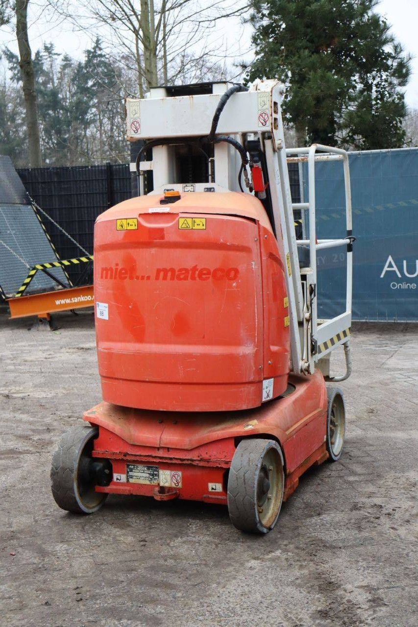 JLG TOUCAN 8E Electric Mast Lift 8.2m 2012