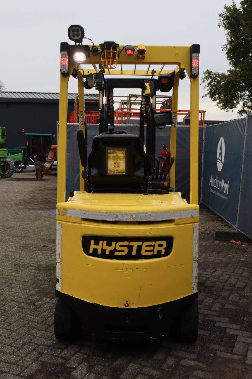 Hyster E3.2XN Electric Forklift 2410kg 3.3m 2015