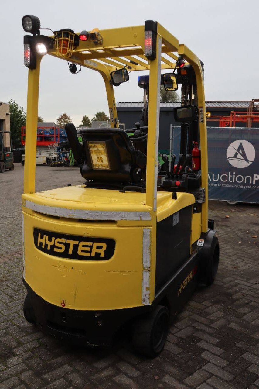 Hyster E3.2XN Electric Forklift 2410kg 3.3m 2015