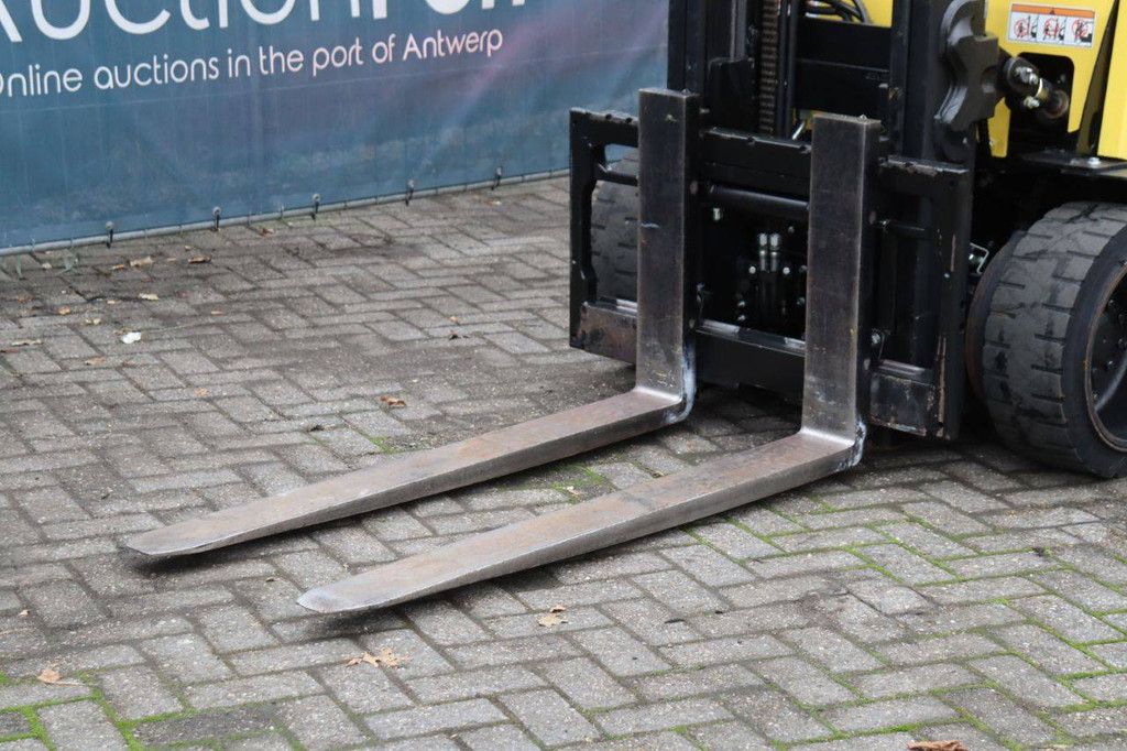 Hyster E3.2XN Electric Forklift 2410kg 3.3m 2015