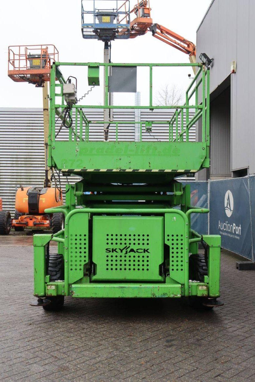 Skyjack SJ 9250 Diesel-Scherenhebebühne 11,1 m 2015