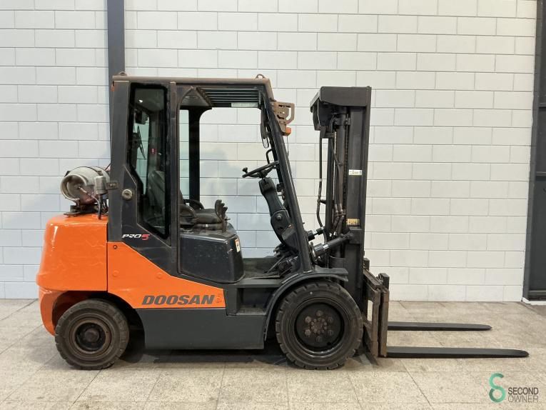 Heftrucks LPG Doosan G35C-5 2014