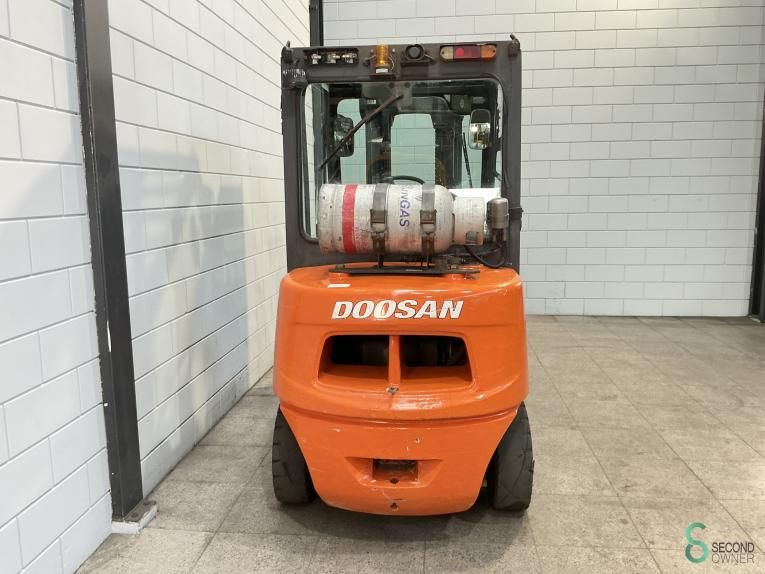 Heftrucks LPG Doosan G35C-5 2014