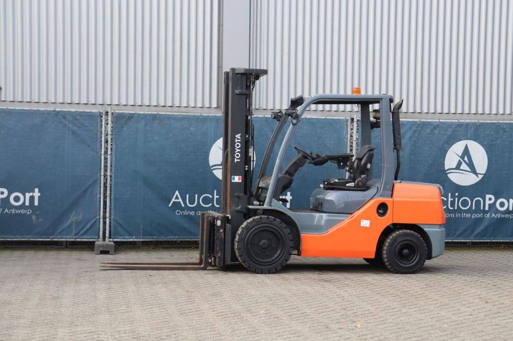 Forklift Toyota 02-8FGF30 Diesel 1960kg 4.7m 2016