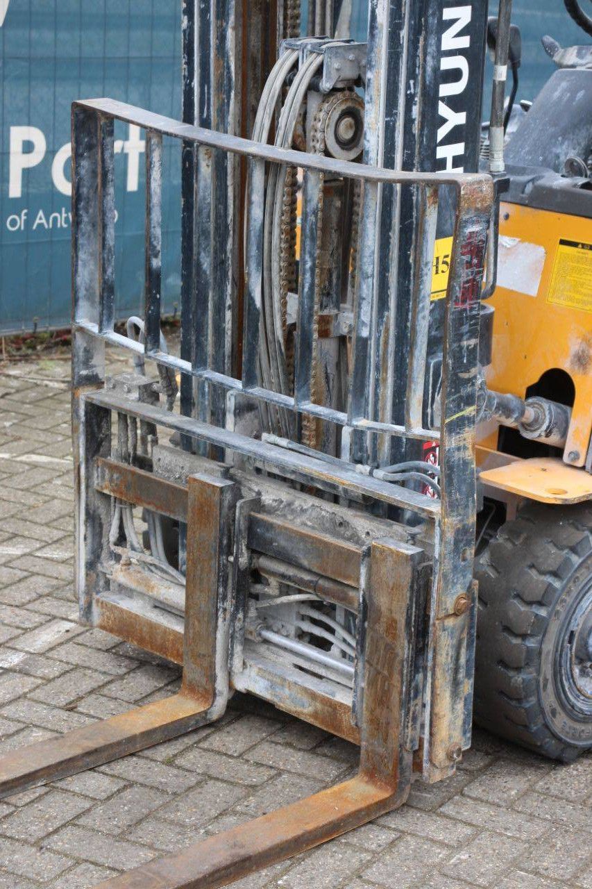 Hyundai 25B-9 Electric Forklift 2150kg