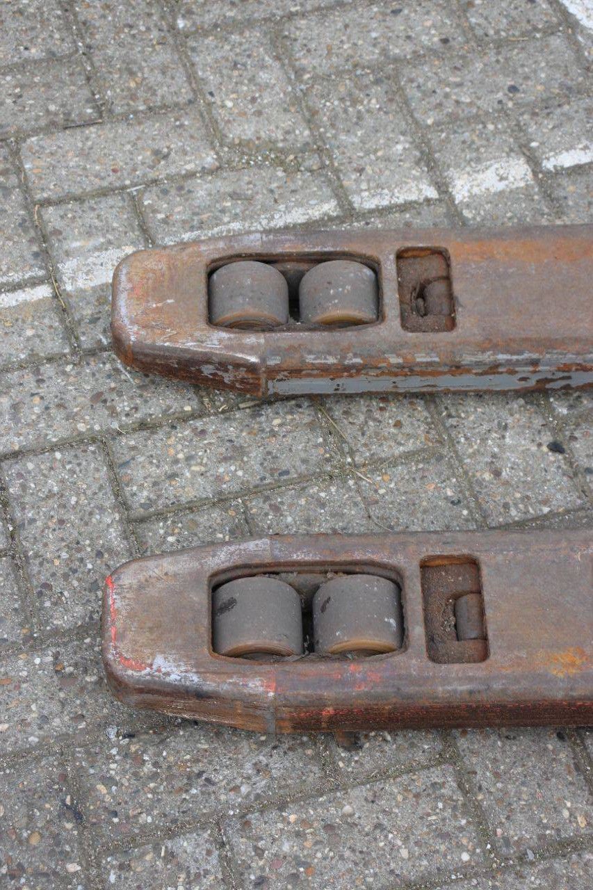 Stacker Jungheinrich Electric 1000kg 2560mm