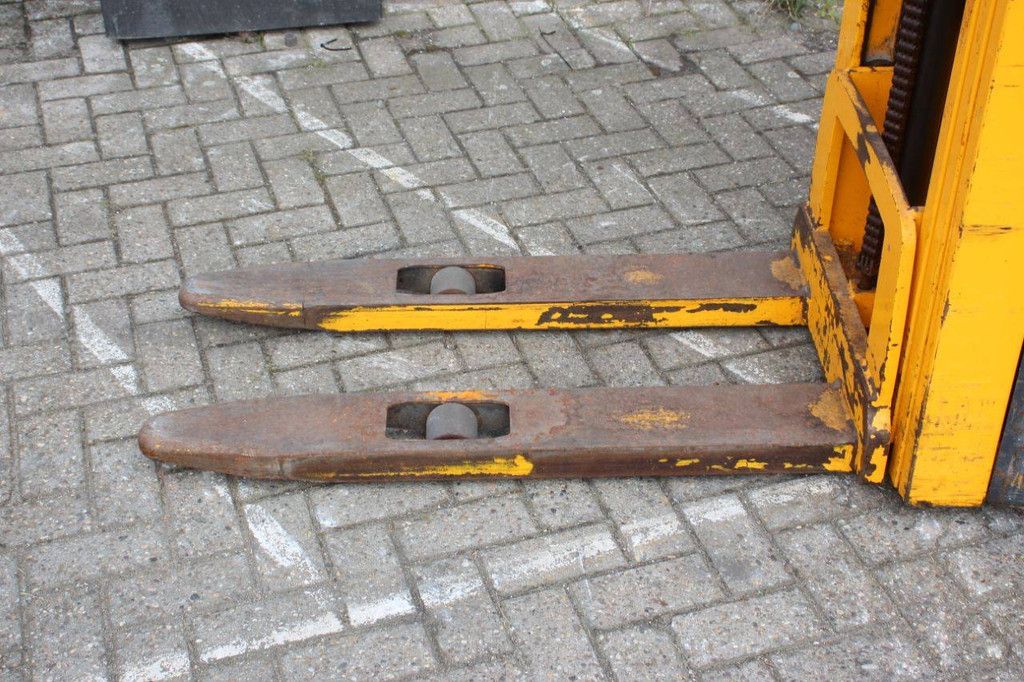 Stacker Jungheinrich ERC 214 Electric 1400kg 2012