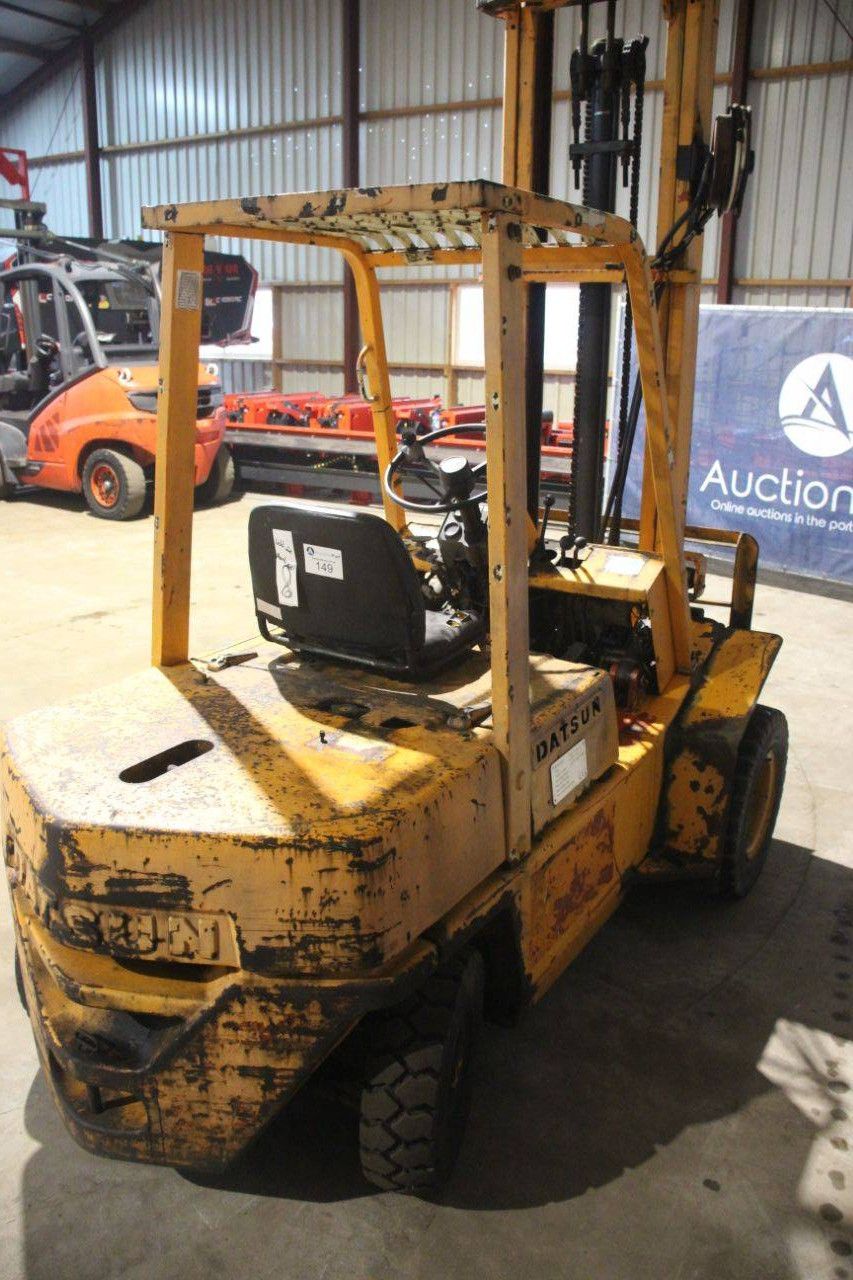 Forklift Datsun QF02 Diesel 2500kg 3.3m