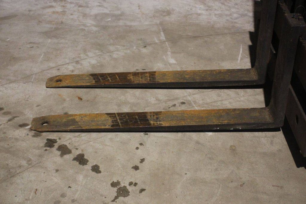 Forklift Datsun QF02 Diesel 2500kg 3.3m